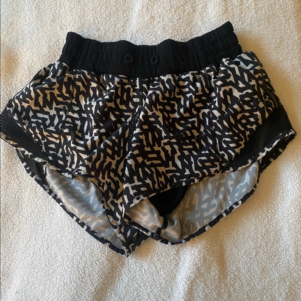 Lululemon hottie hot shorts